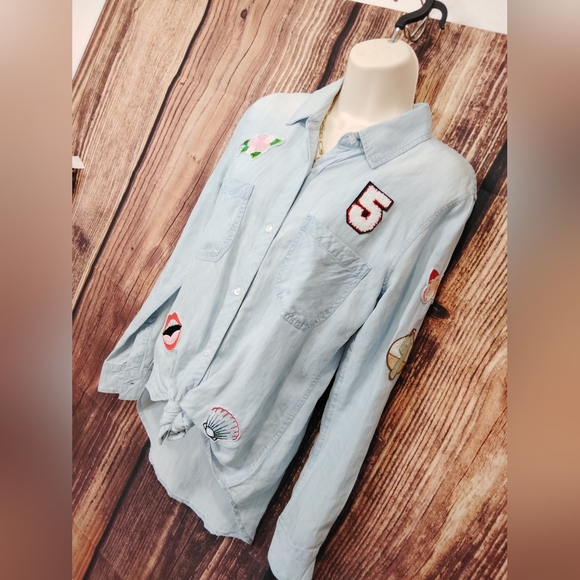 Rails Denim Colored Light Weight Button Up Size XS - Picture 2 of 7